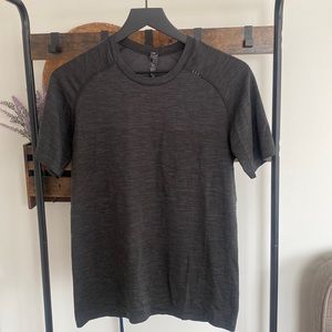 Lululemon Metal Vent Tech Short Sleeve